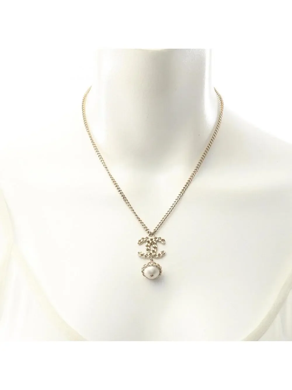 Chanel Cc Logo Pendant Necklace Metal #209979C17B